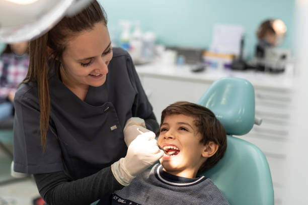 Best Emergency Dental Extractions in Sansom Park, TX